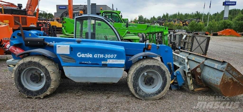 Genie GTH 3007 伸縮臂操作車