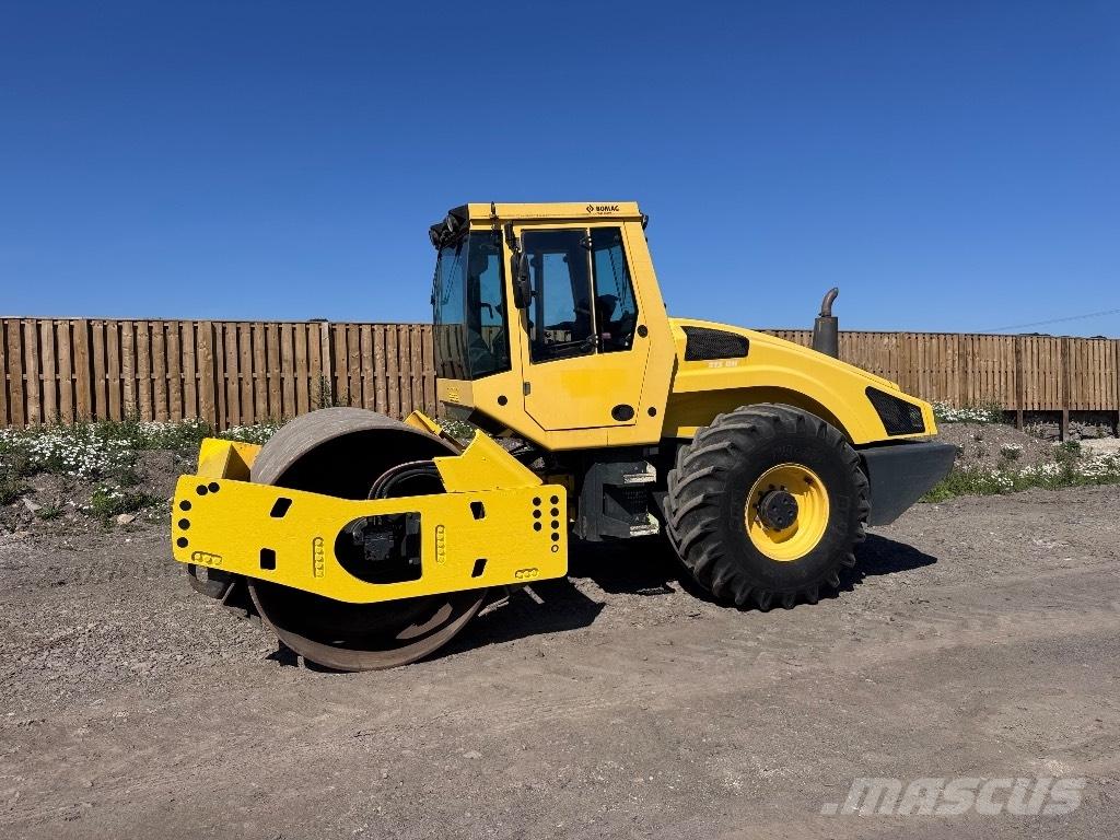 Bomag BW 213 D H-4 單輪滾壓機