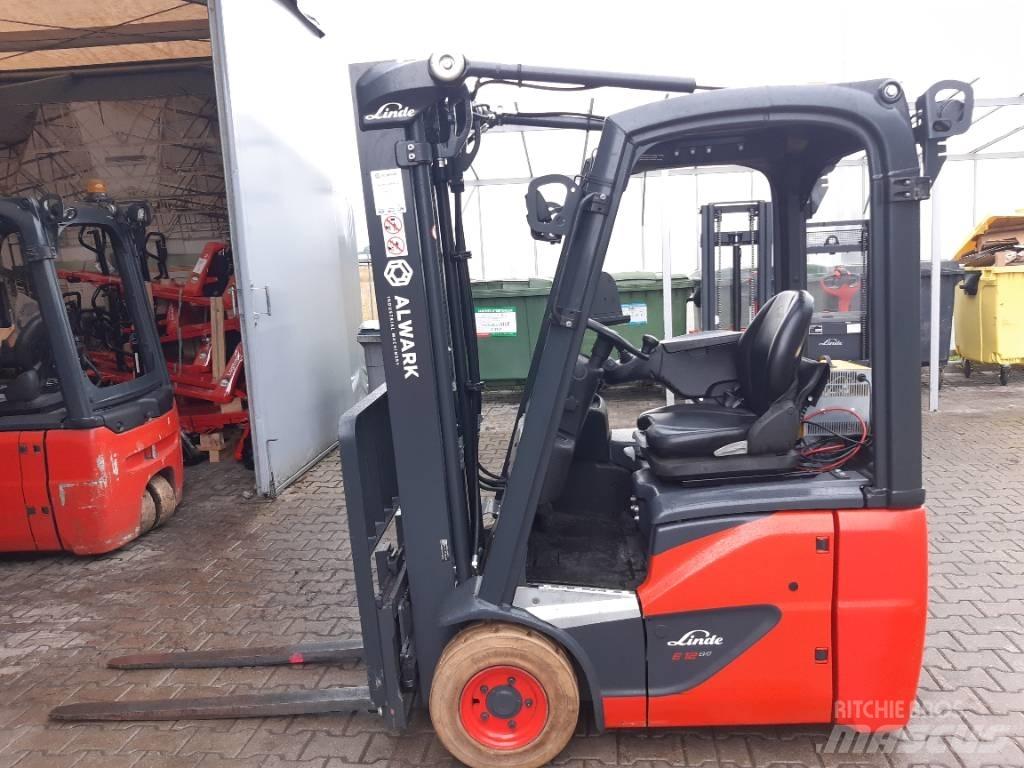 Linde E 12 電動堆高機