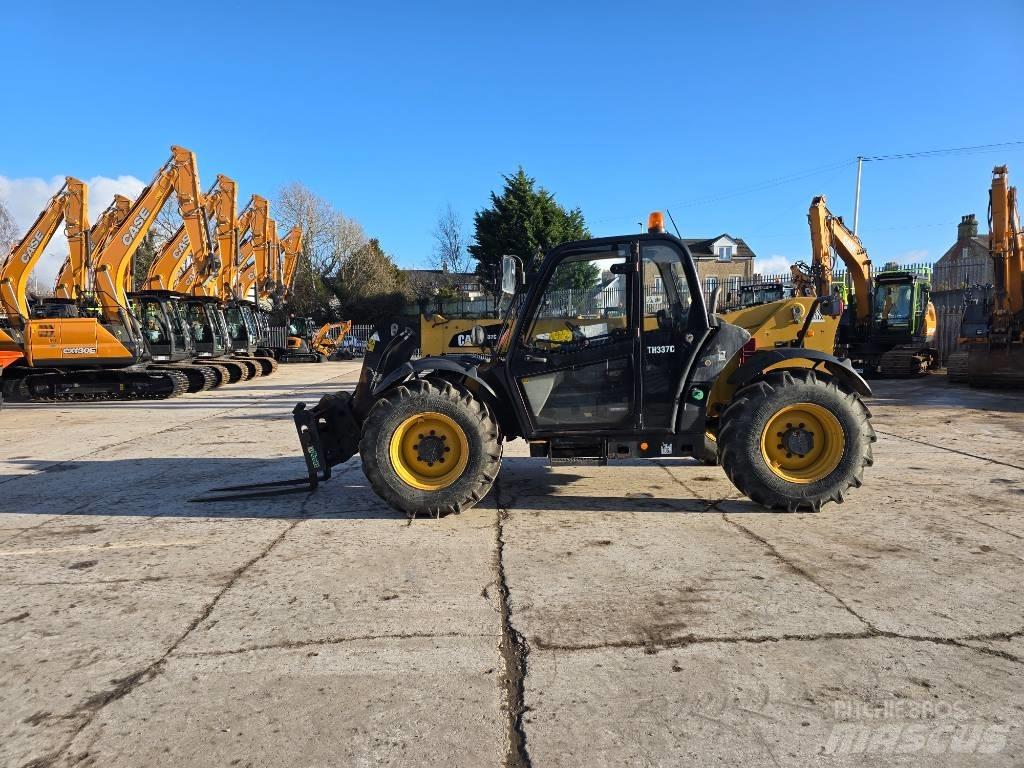 CAT TH337C 伸縮臂操作車