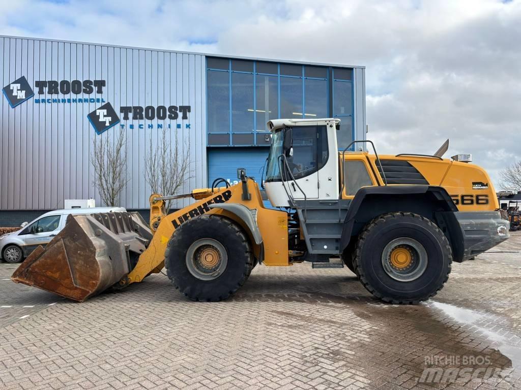 Liebherr L 566 輪胎式裝載機