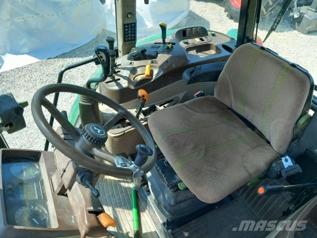 John Deere 5820 曳引機