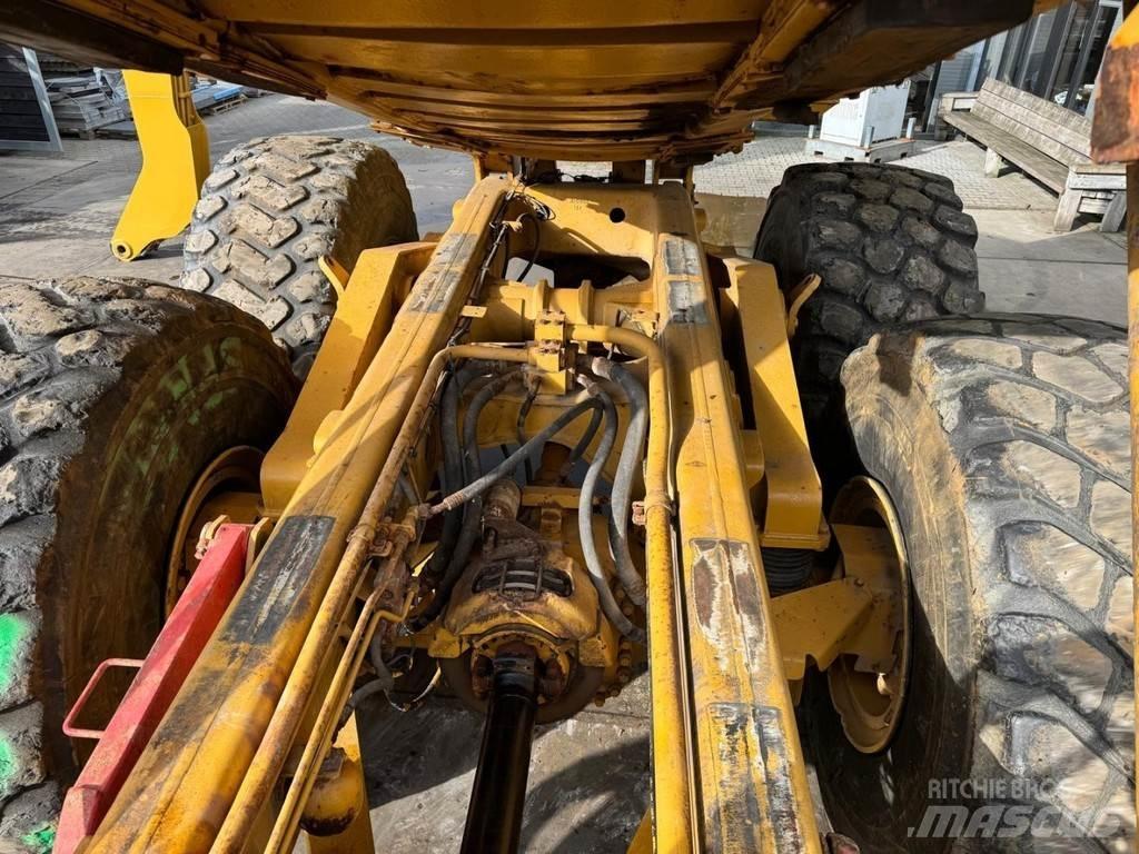 CAT 740 側卸礦車