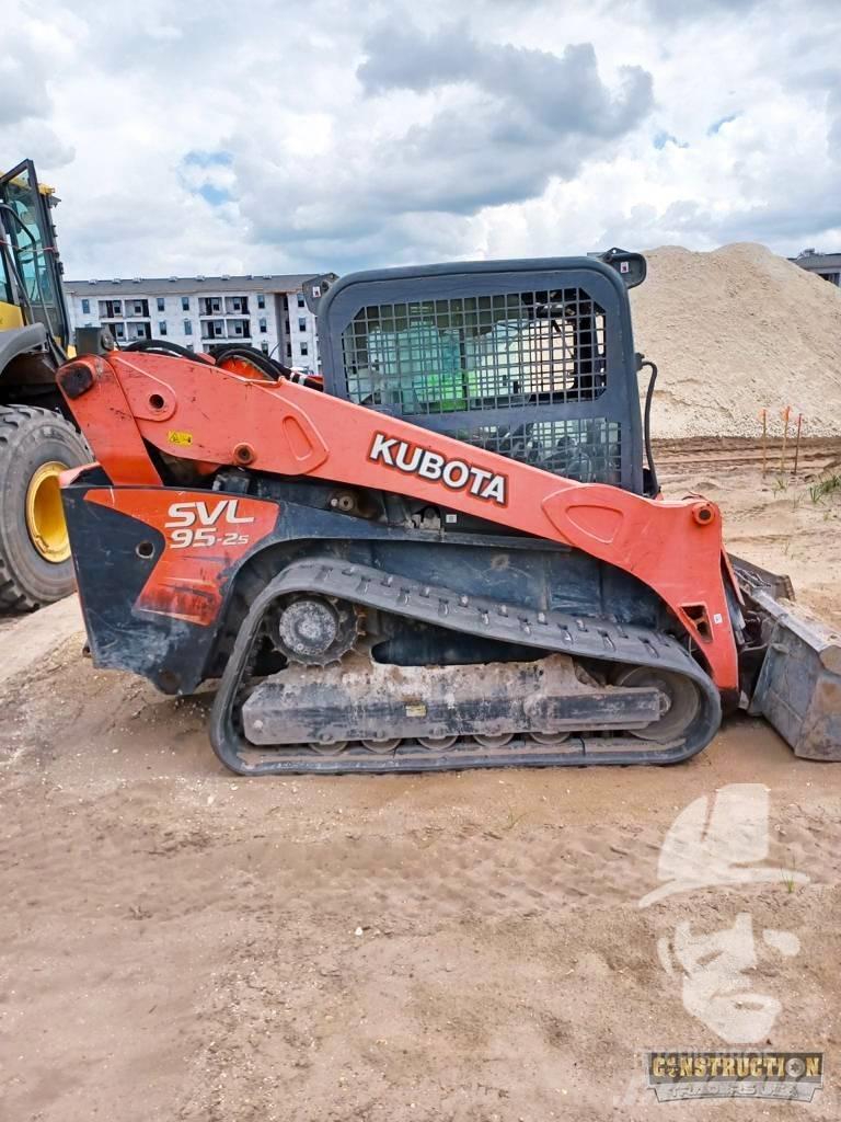 Kubota SVL 95-2 S 滑移轉向裝載機