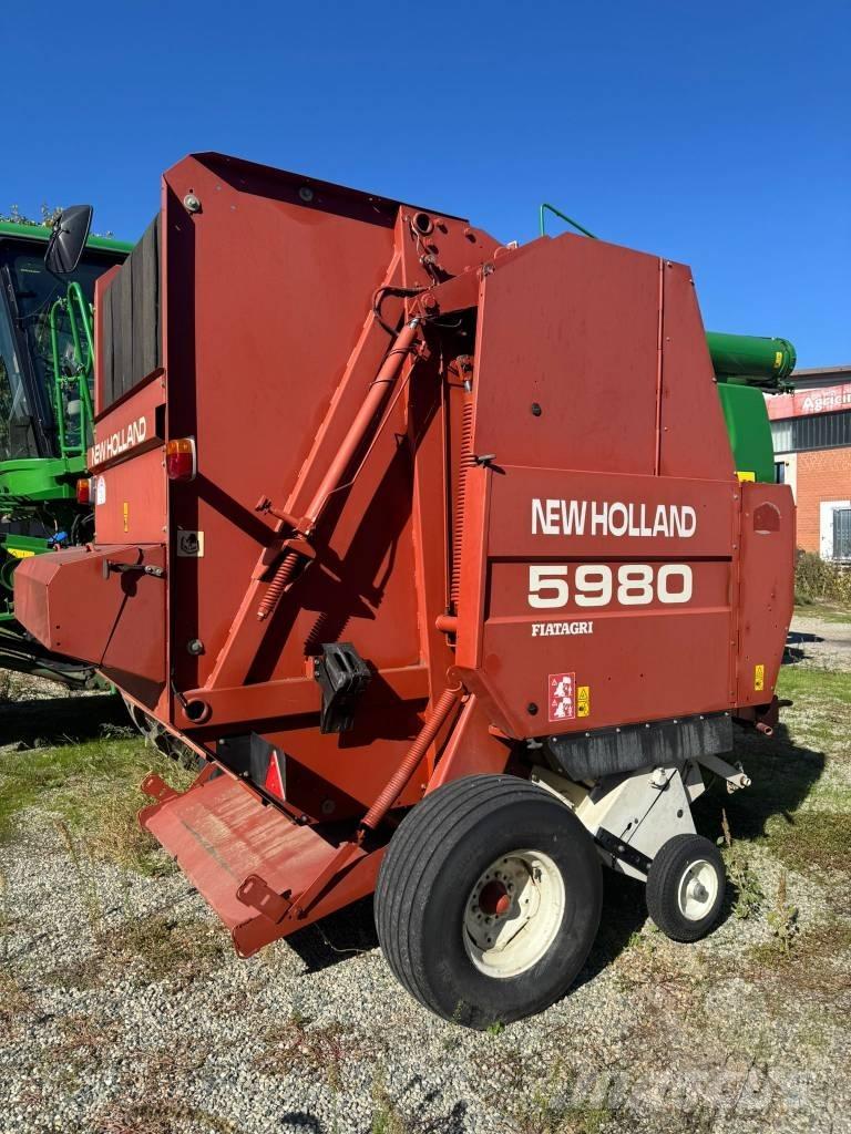 Fiatagri 5980 圓型牧草打包機