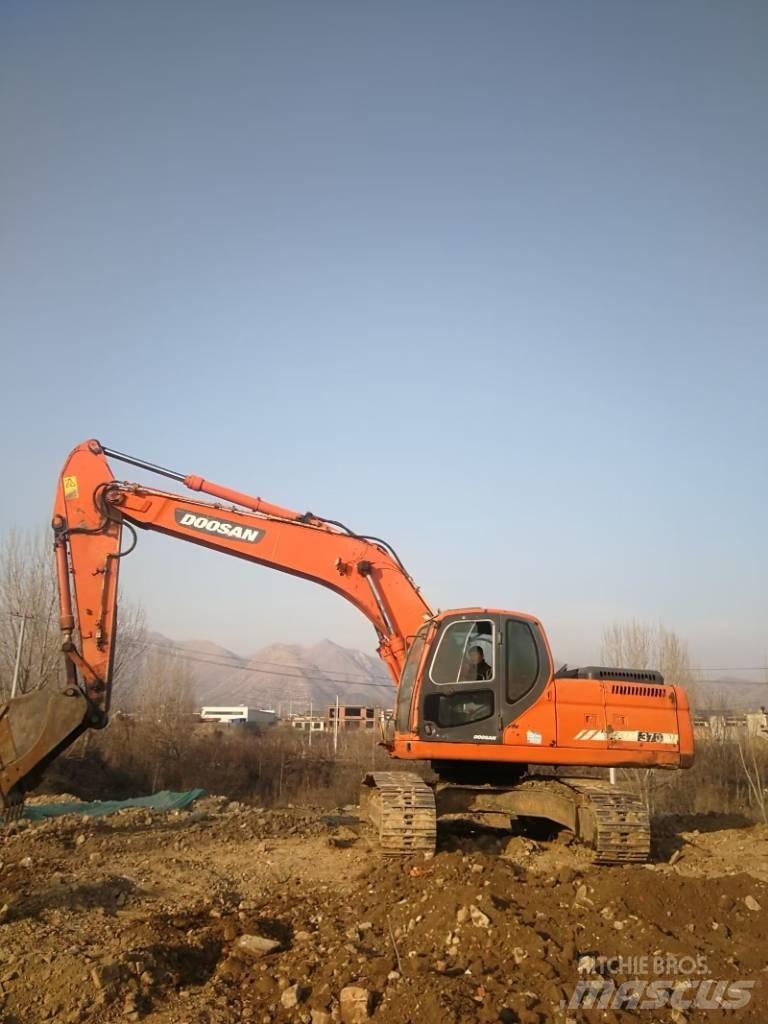 Doosan DX 225 履帶式 挖土機/掘鑿機/挖掘機
