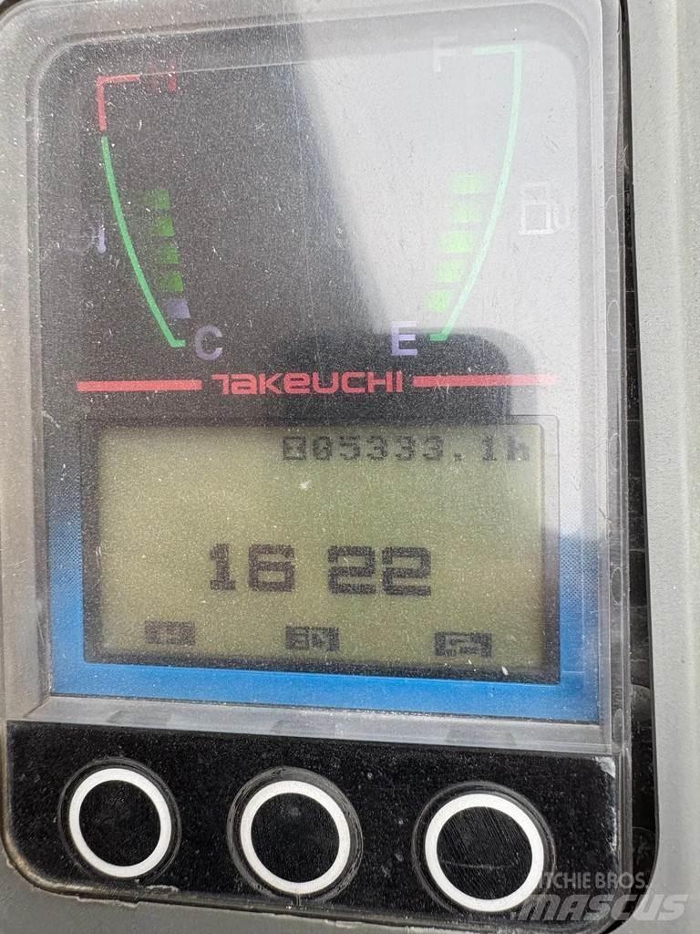 Takeuchi TB 216 小型挖土機/掘鑿機<7t(小型挖掘機)