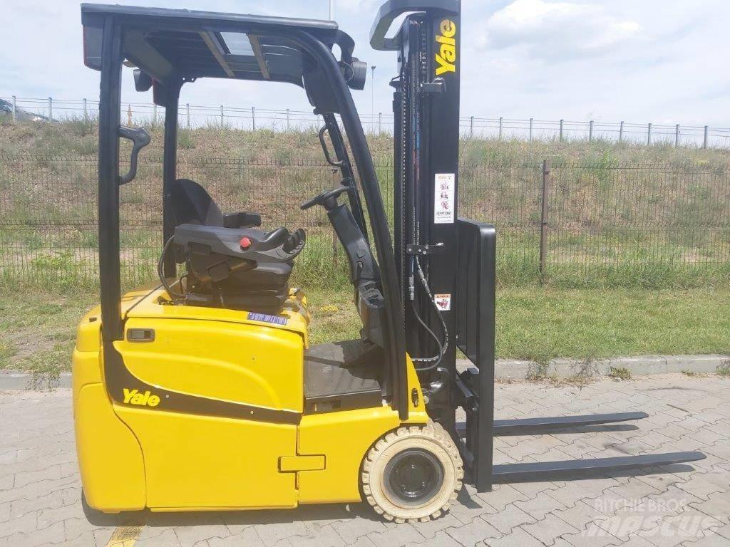 Yale ERP15VT 電動堆高機
