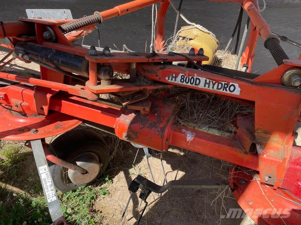 Fella TH 800 耙與翻草機