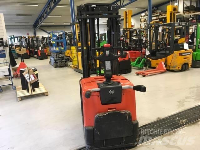 BT SPE 160 L 行走控制式堆積機