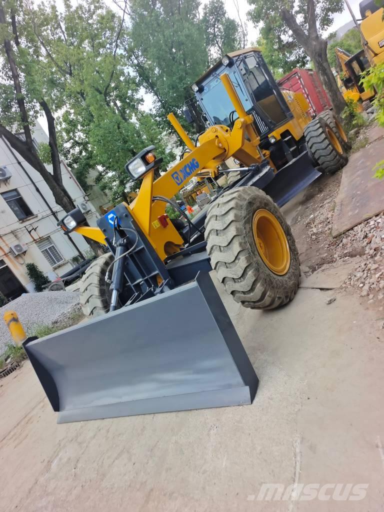 XCMG GR 2153 平土機