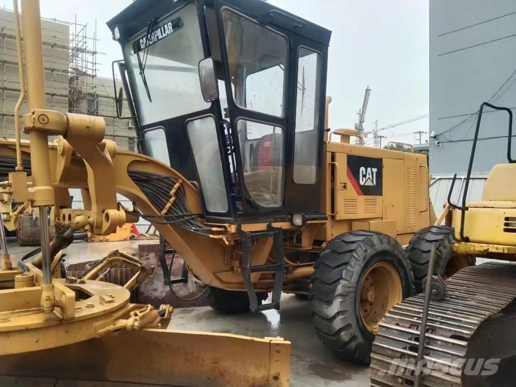 CAT 140 H 平土機