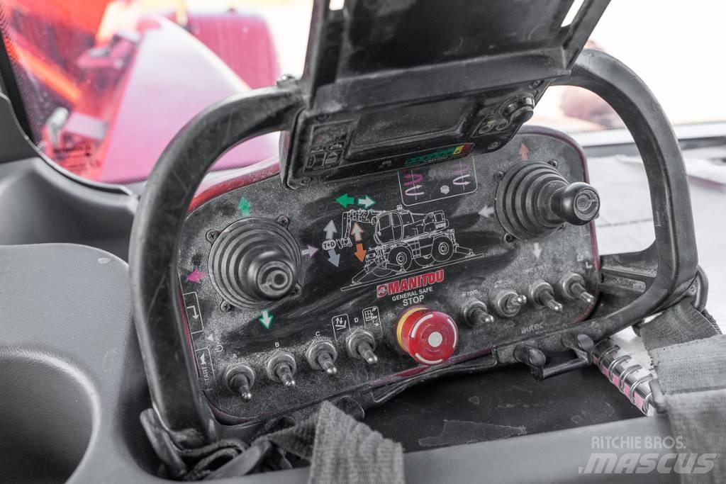 Manitou MRT 2550+ 伸縮臂操作車