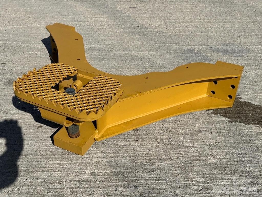 CAT D6N Drawbar 其他組件