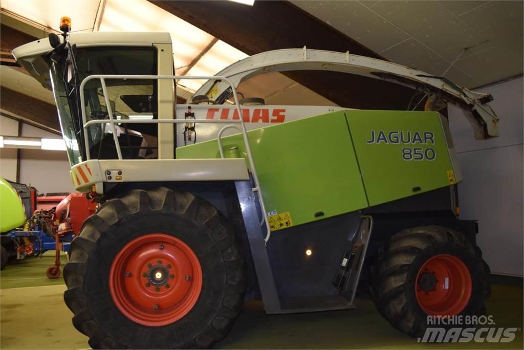 CLAAS Jaguar 850 自走式飼料採集機
