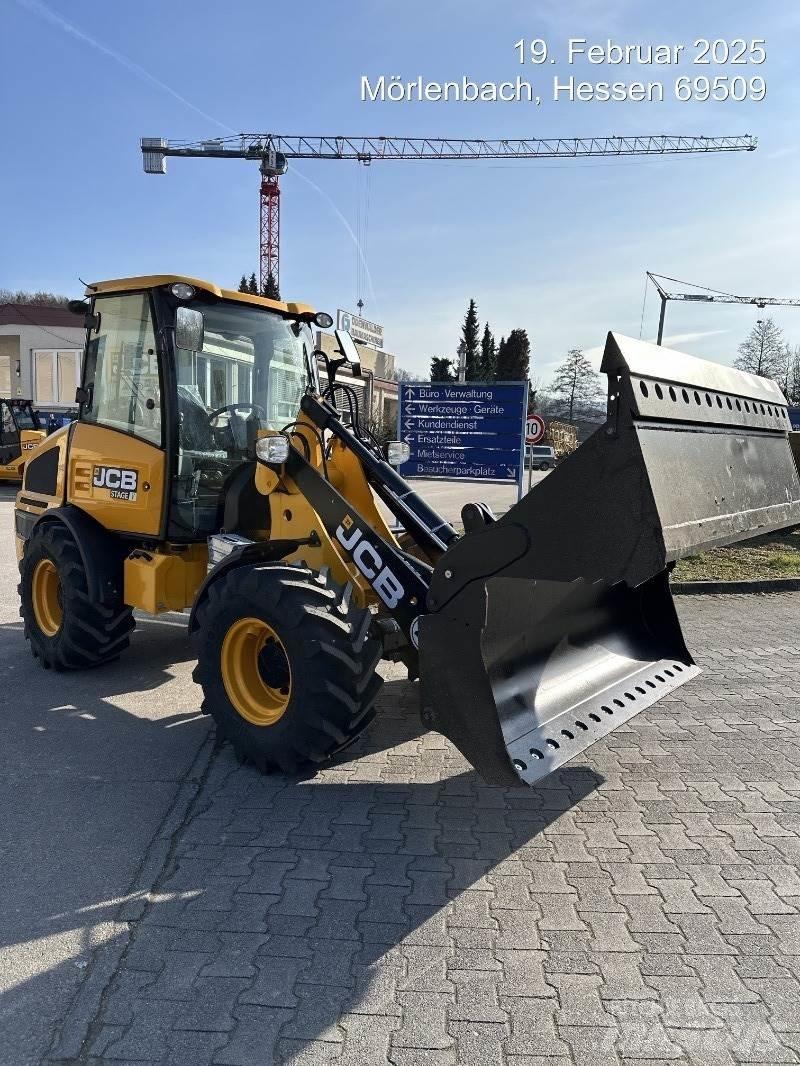 JCB 406 輪胎式裝載機