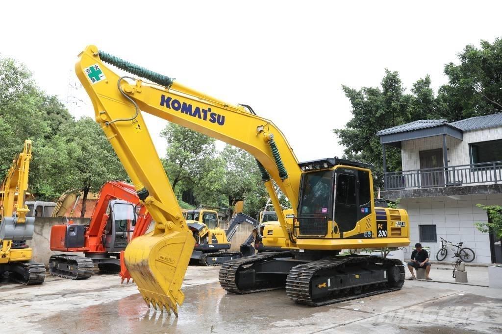 Komatsu PC 200-8 小型挖土機/掘鑿機<7t(小型挖掘機)