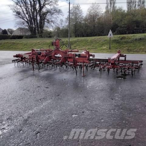 Krone 6M 田間拖曳