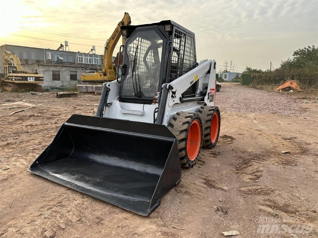 Bobcat S 300 滑移轉向裝載機