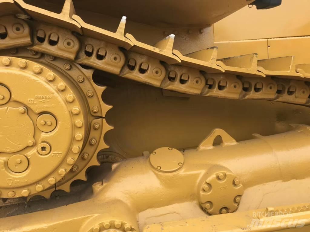 CAT D8R 履帶推土機