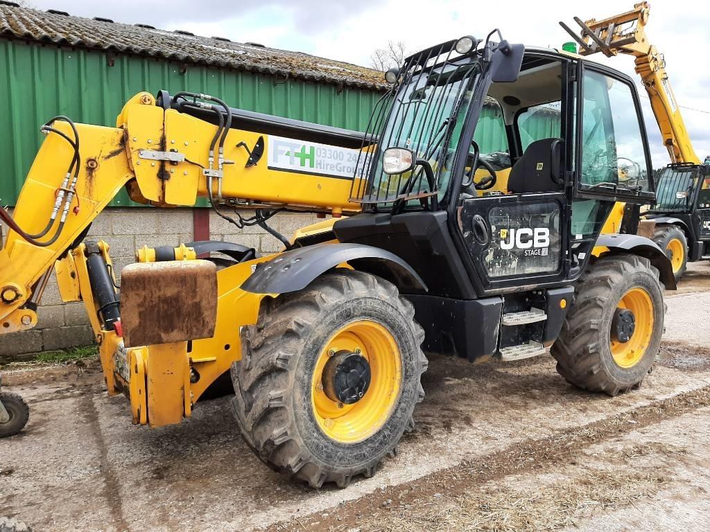 JCB 535 V 125 伸縮臂操作車