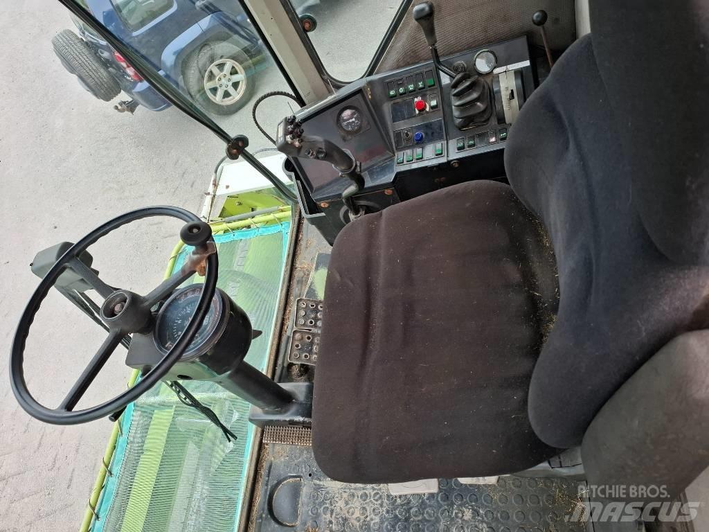 CLAAS Jaguar 695 SL 自走式飼料採集機