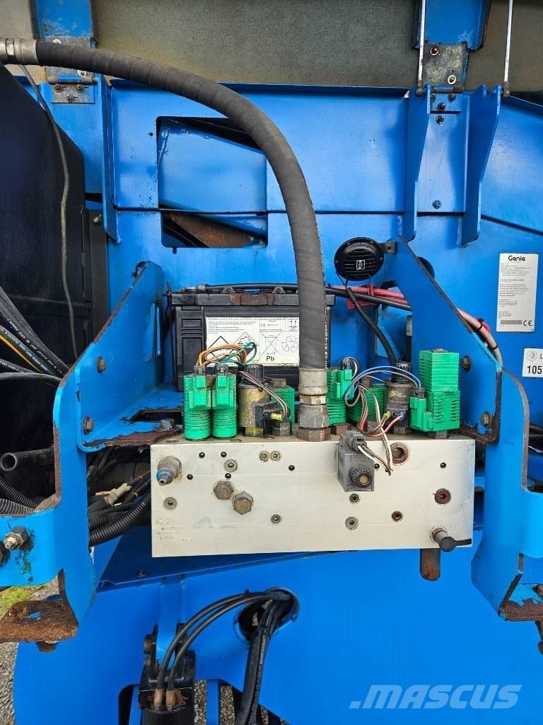 Genie S 65 伸縮臂高空作業車