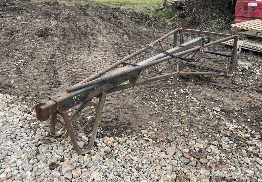 JCB Trussmaster 伸縮臂操作車