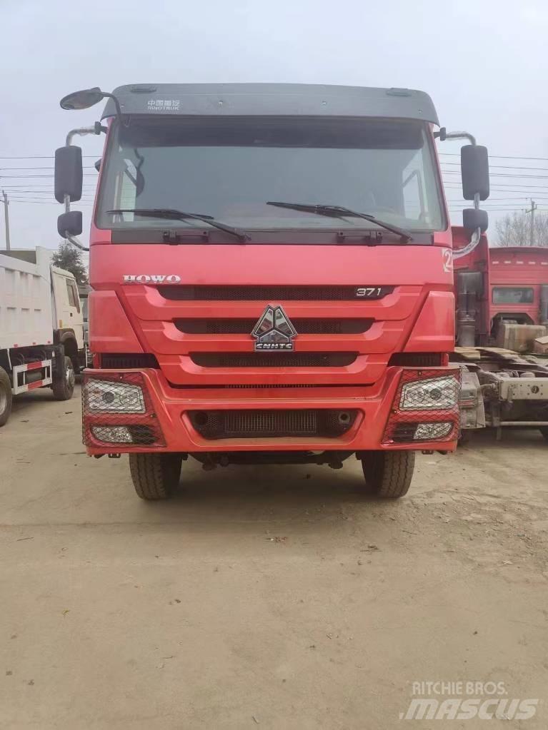 Howo 371 鉸接式起吊車