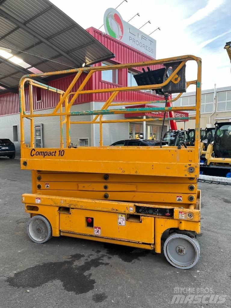 Haulotte Compact 10 剪式升降機