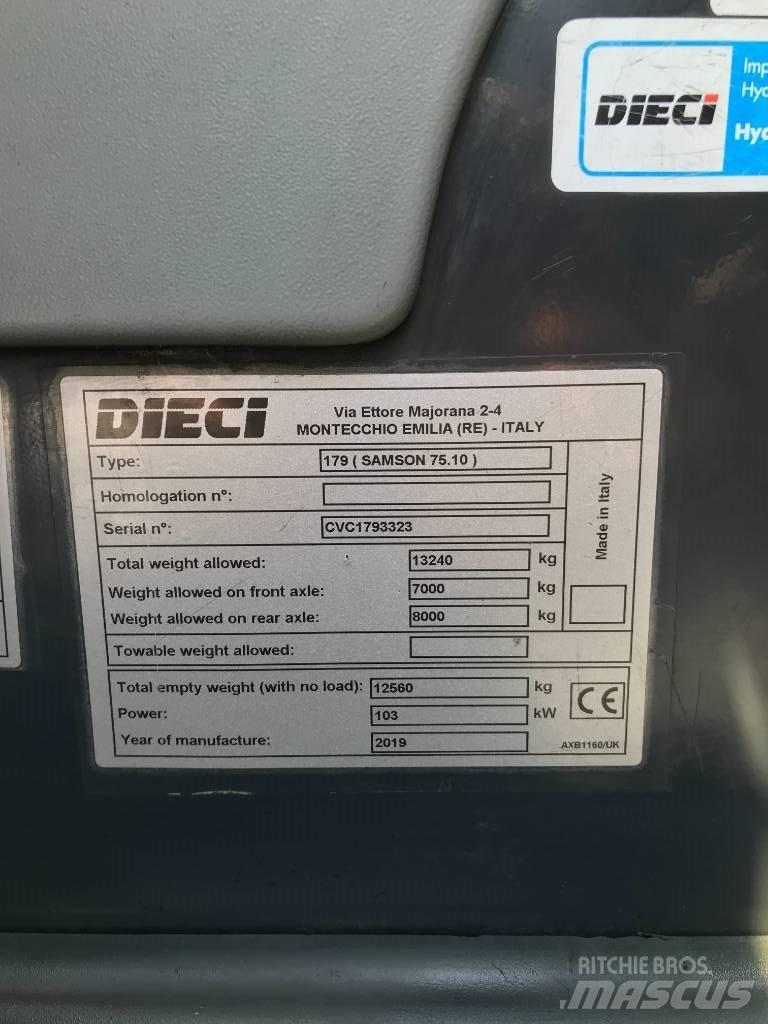 Dieci Samson 伸縮臂操作車