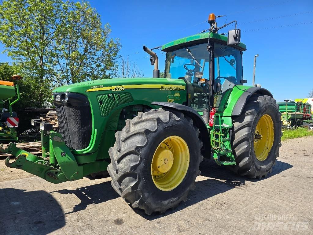 John Deere 8320 曳引機