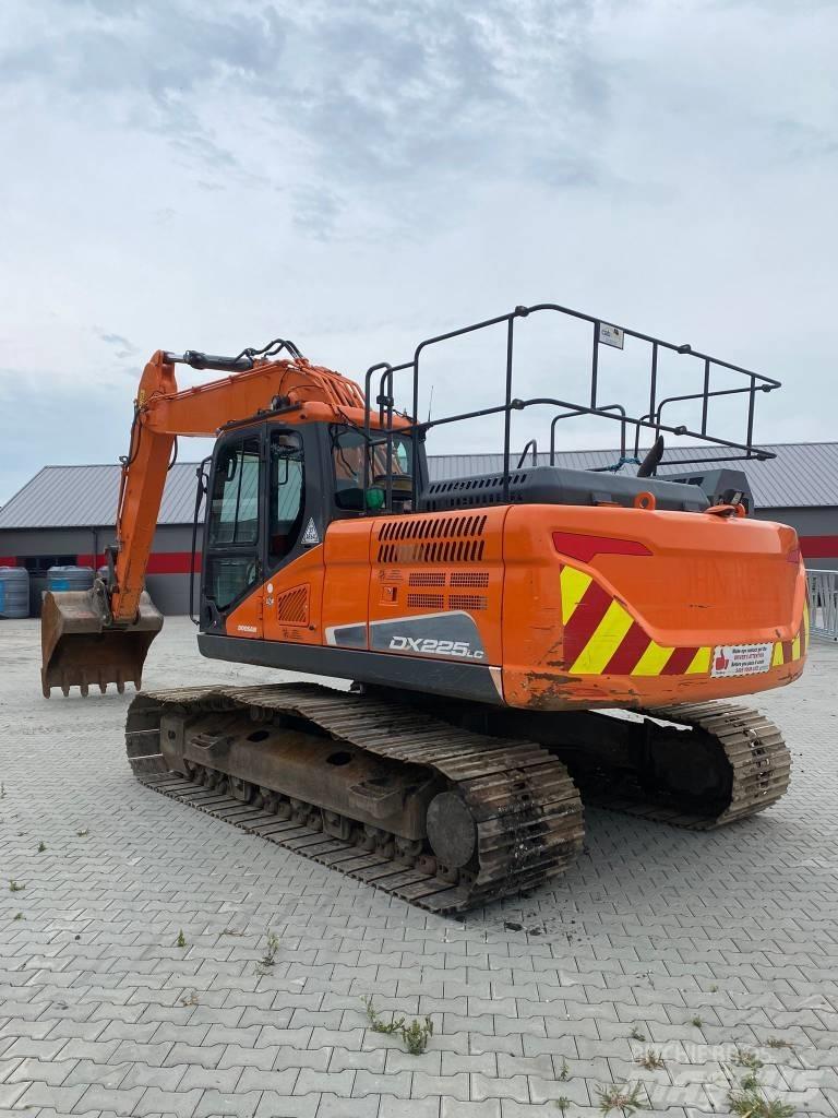 Doosan DX 225 LC 履帶式 挖土機/掘鑿機/挖掘機