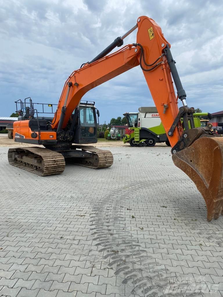 Doosan DX 225 LC 履帶式 挖土機/掘鑿機/挖掘機