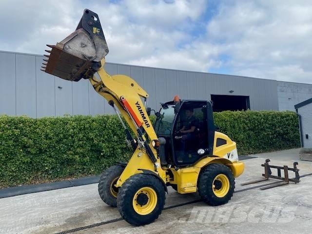 Yanmar V 8 輪胎式裝載機