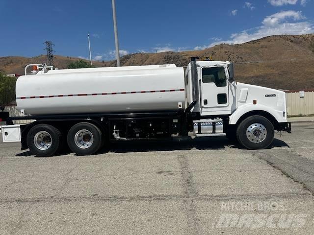 Kenworth T 800 運油車