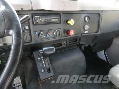 International 4900 商用底盤車