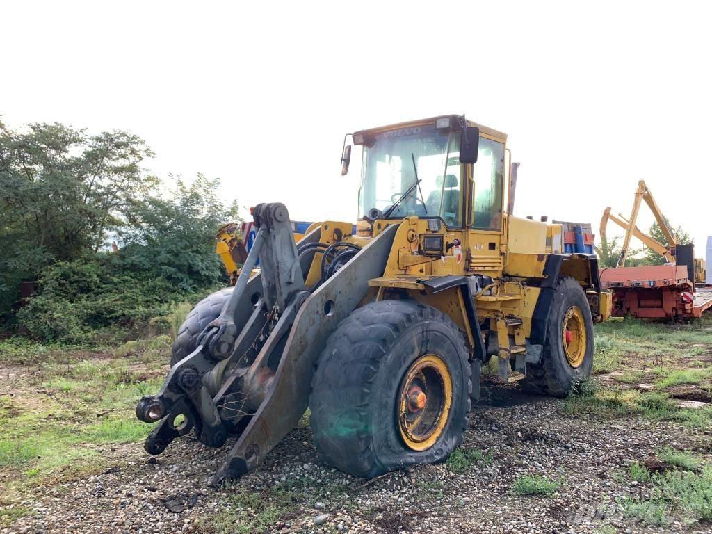 Volvo L 120 C 輪胎式裝載機