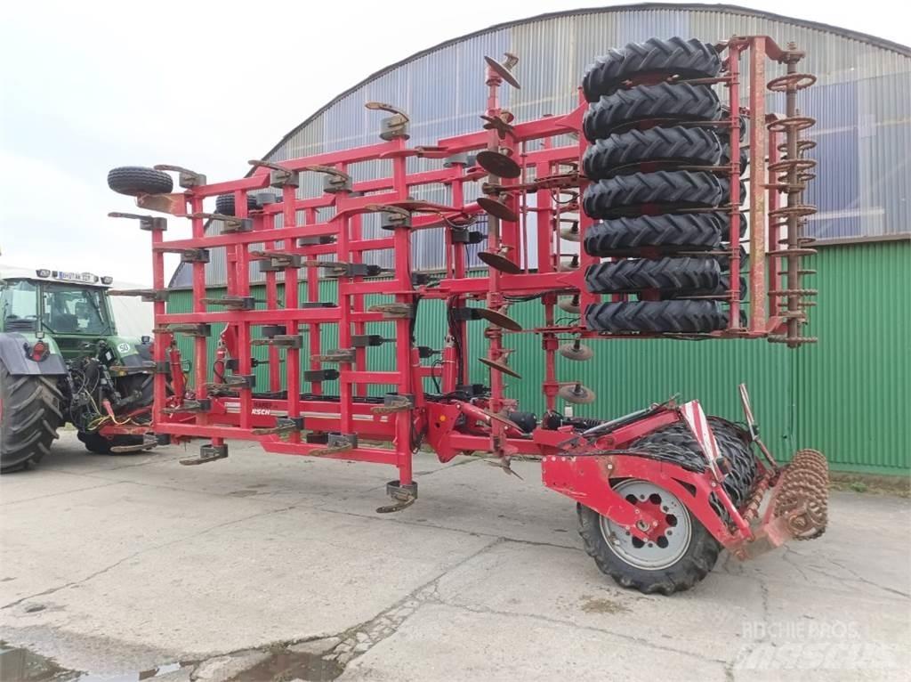 Horsch Tiger 8 XL 中耕管理機