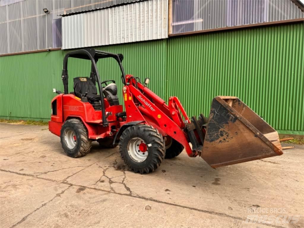 Schäffer 3350 輪胎式裝載機