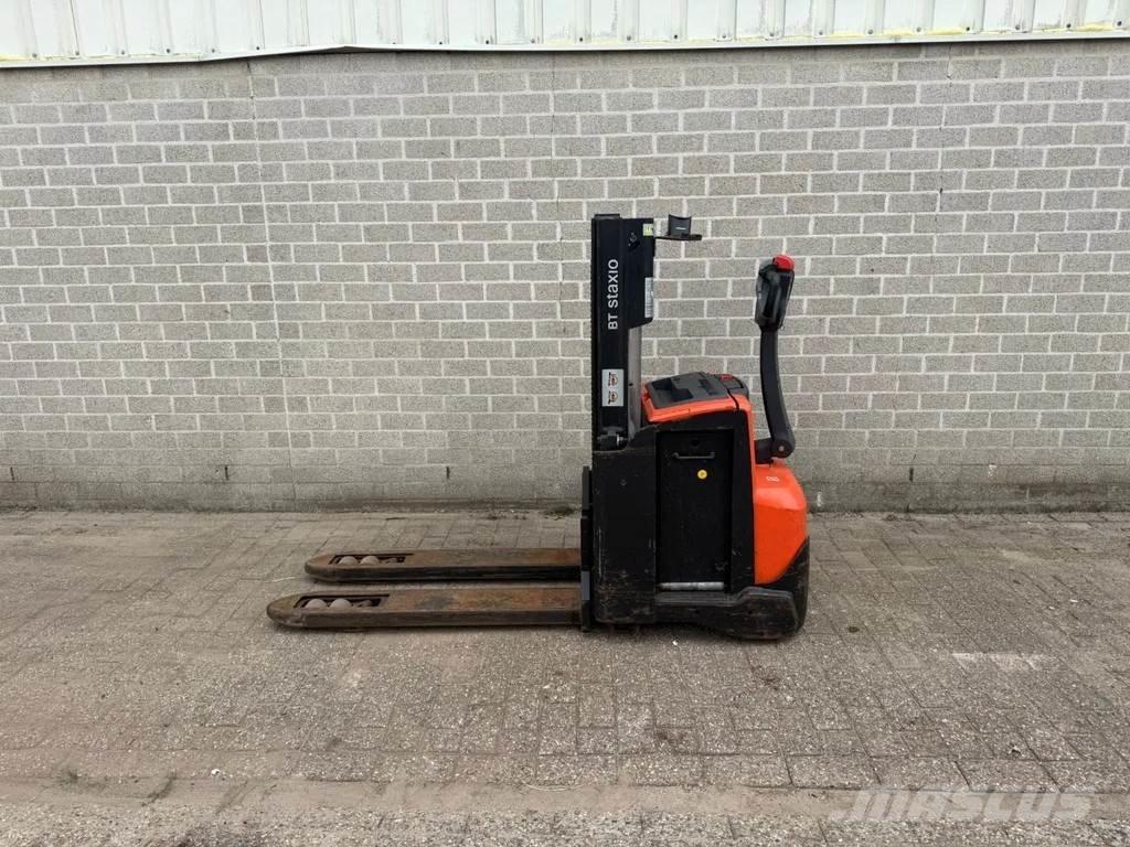 BT SWE200D 行走控制式堆積機