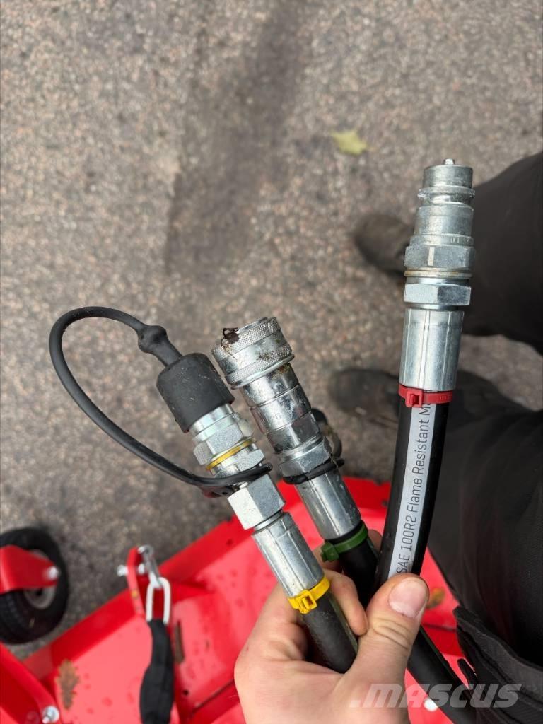 Rotomec C30-150-HYD 裝載與牽引式割草機