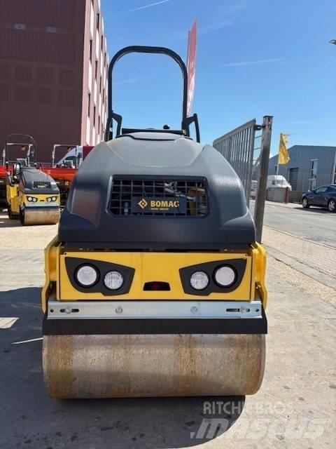 Bomag BW 90 AD-5 雙輪滾壓機