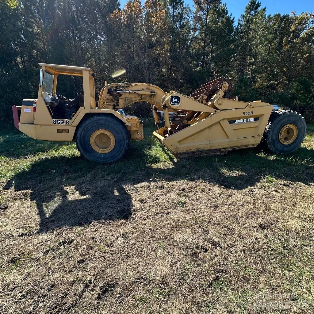 DEERE 862B 刮土機