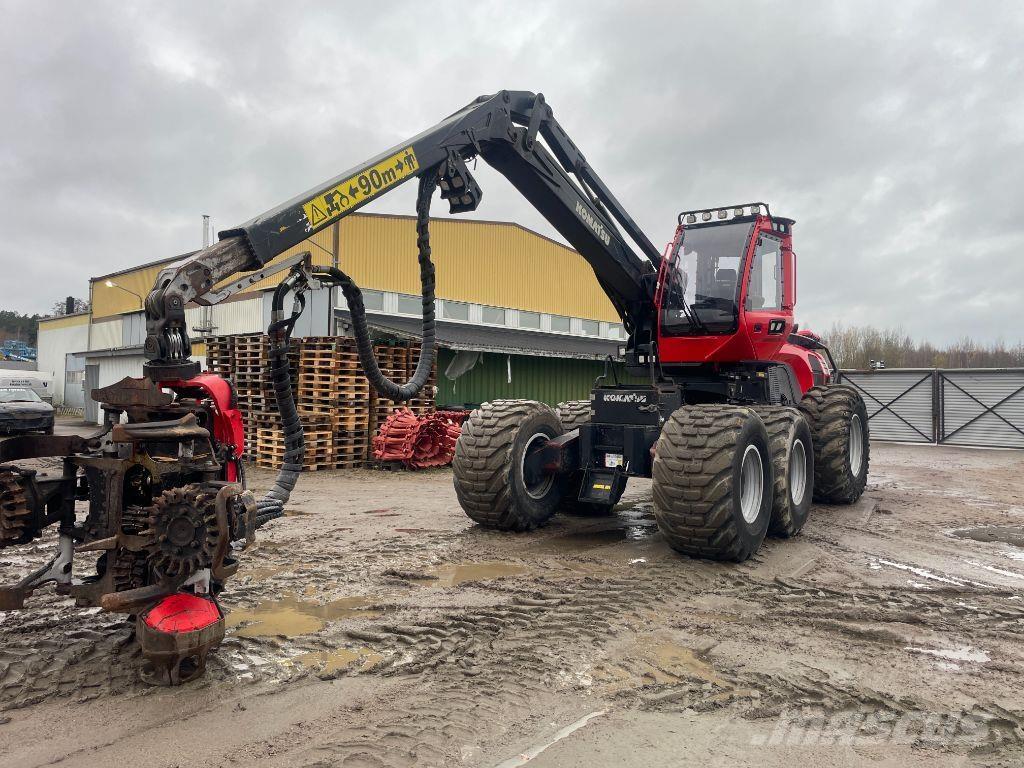 Komatsu 951 收穫機