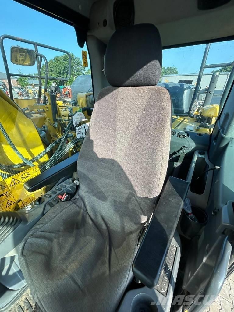 Komatsu PC 210 LC-11 履帶式 挖土機/掘鑿機/挖掘機