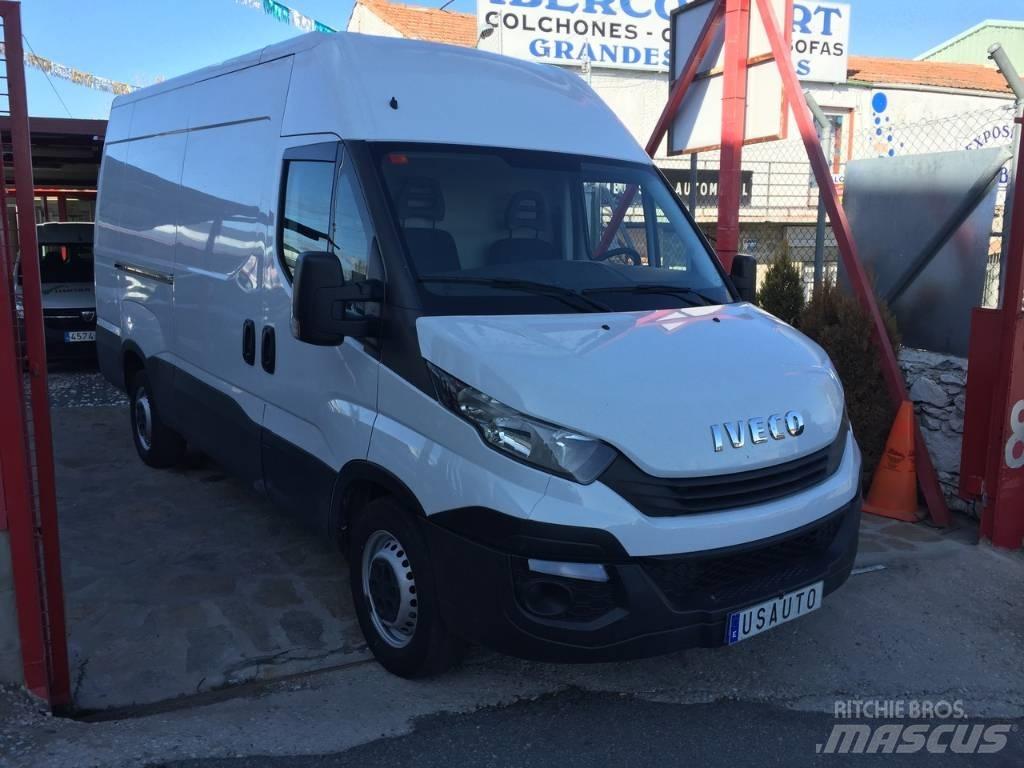 Iveco Daily 35 S 12 車廂