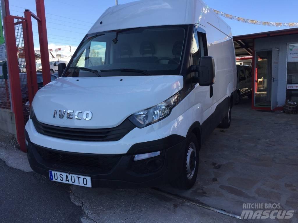 Iveco Daily 35 S 12 車廂