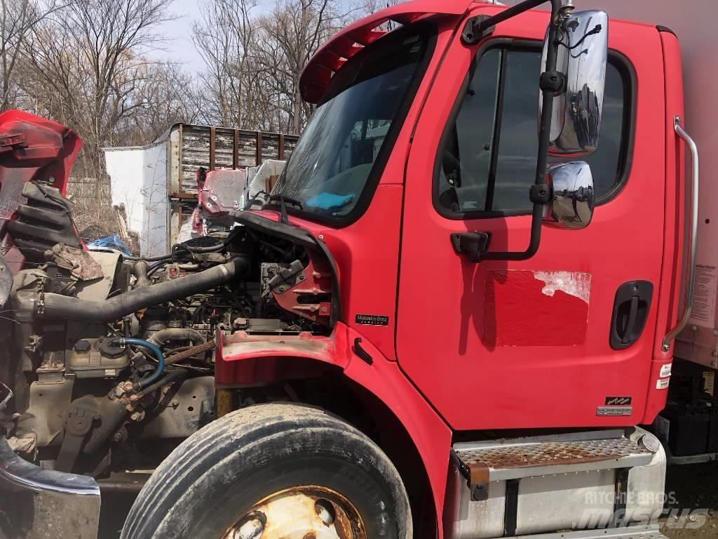 Freightliner m2 貨箱式卡車