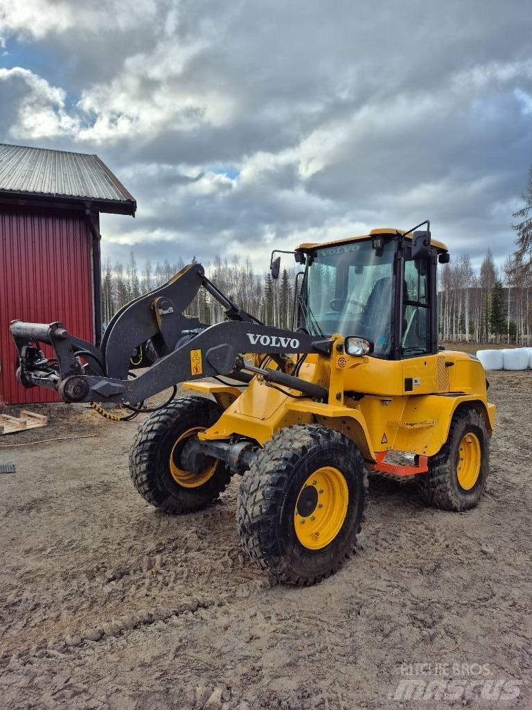 Volvo L 30 G 輪胎式裝載機